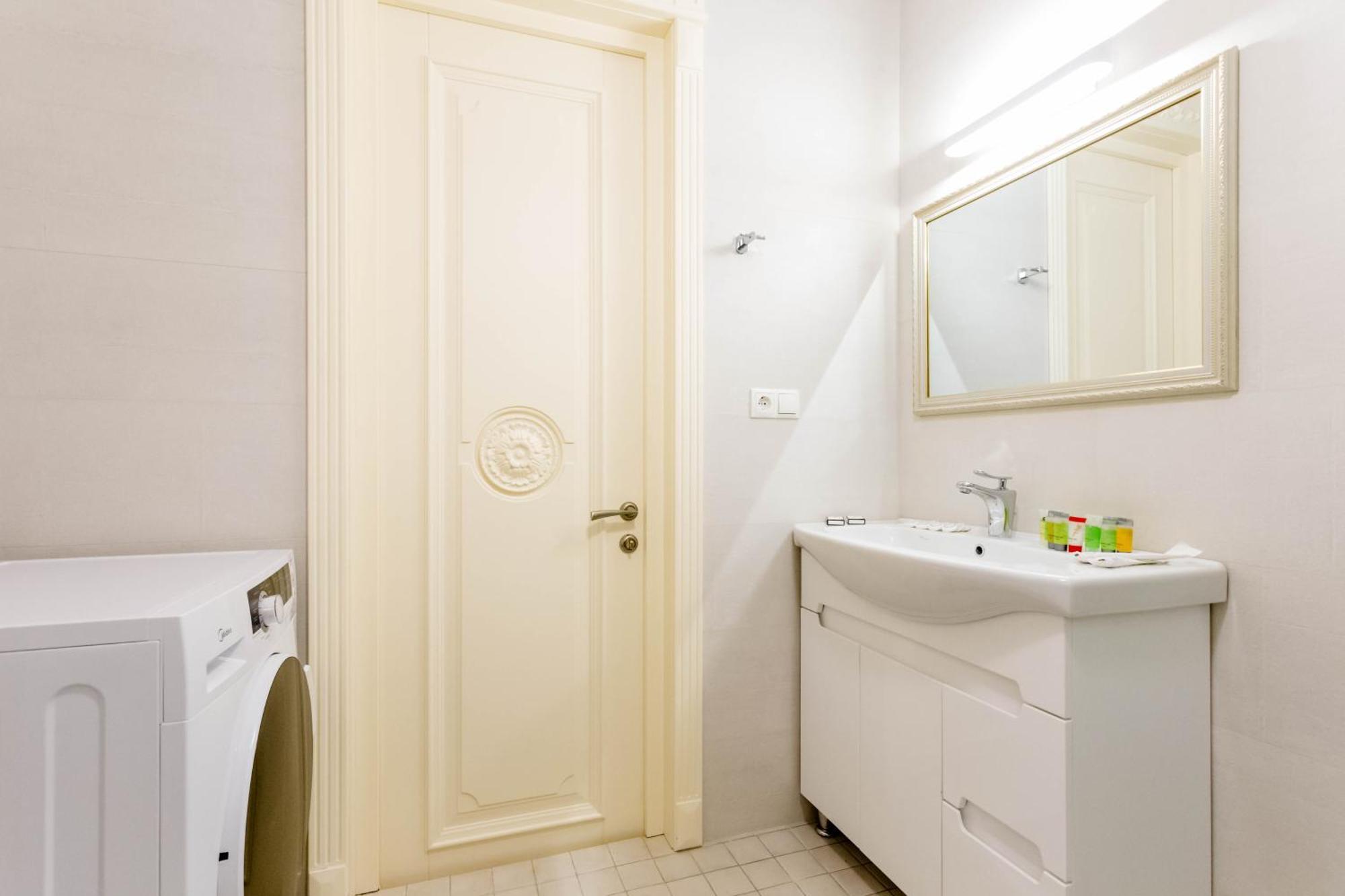 City Luxury Apartment L تبليسي المظهر الخارجي الصورة